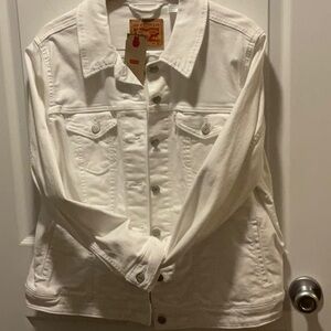 Levi’s white Jean jacket